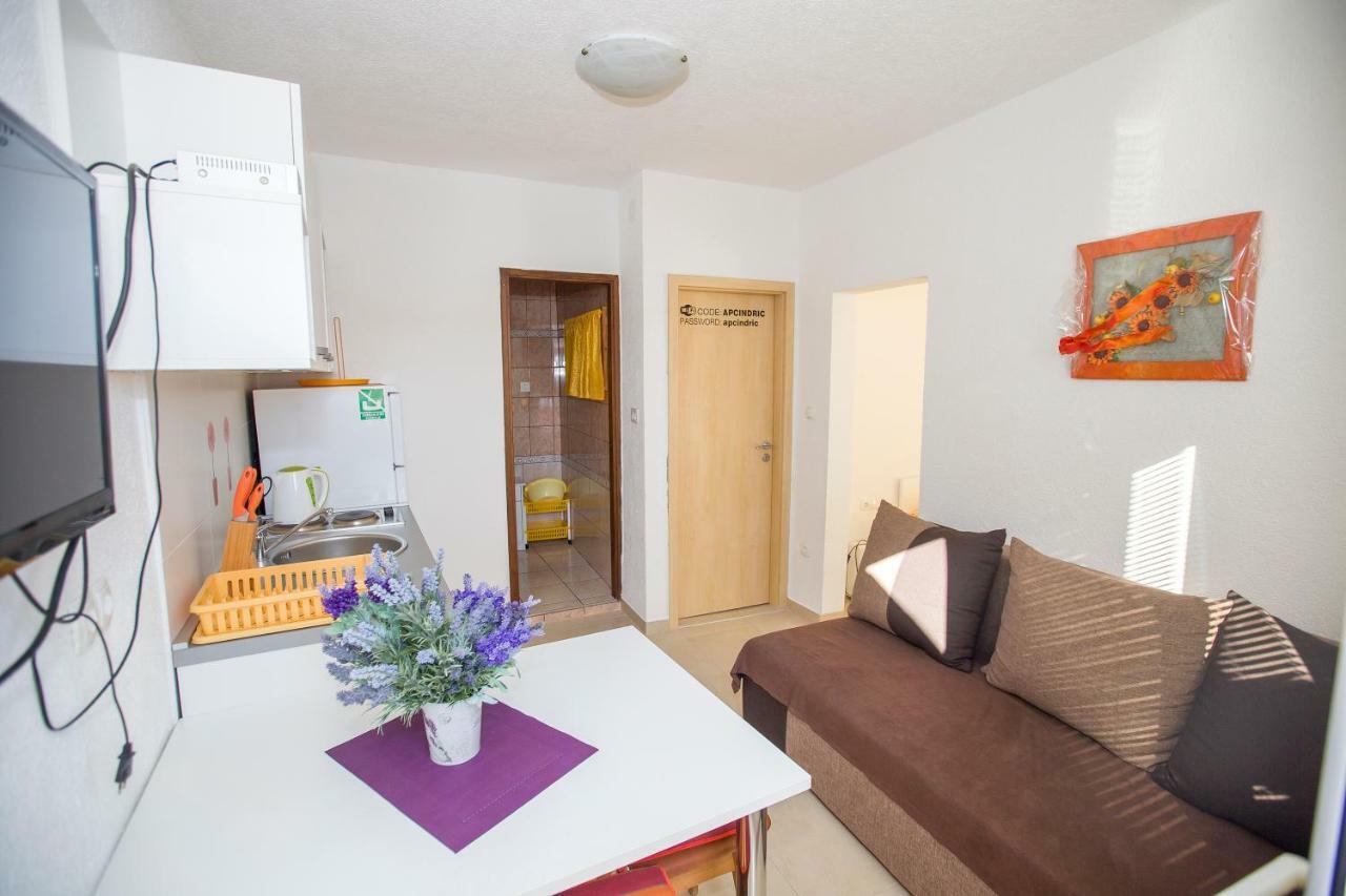 Apartmani Cindric Karlobag Luaran gambar