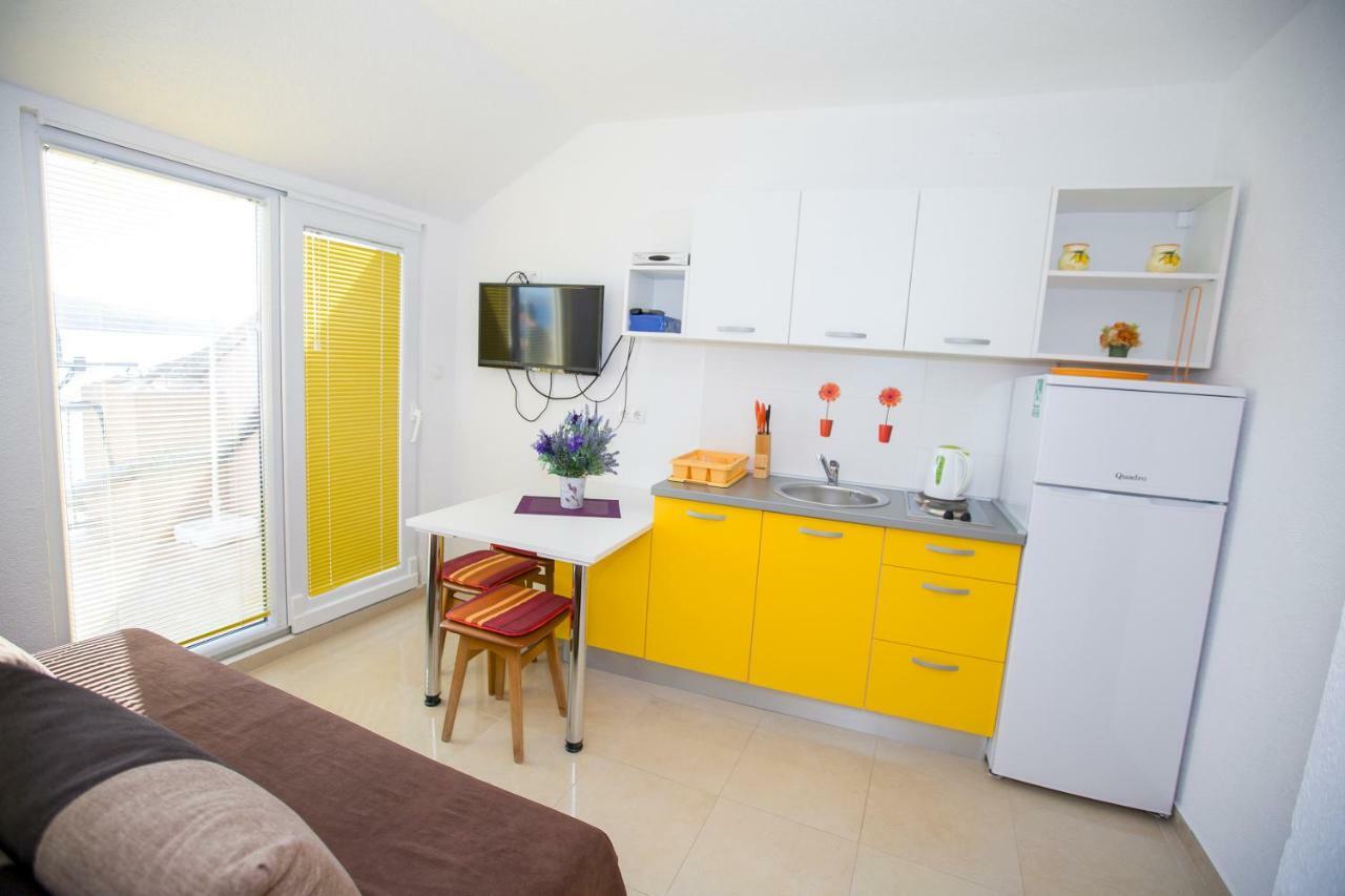 Apartmani Cindric Karlobag Luaran gambar