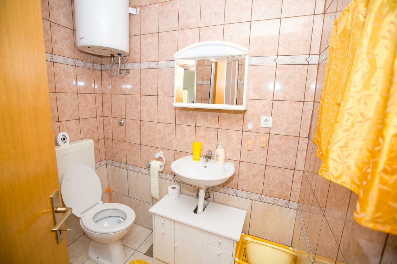 Apartmani Cindric Karlobag Luaran gambar