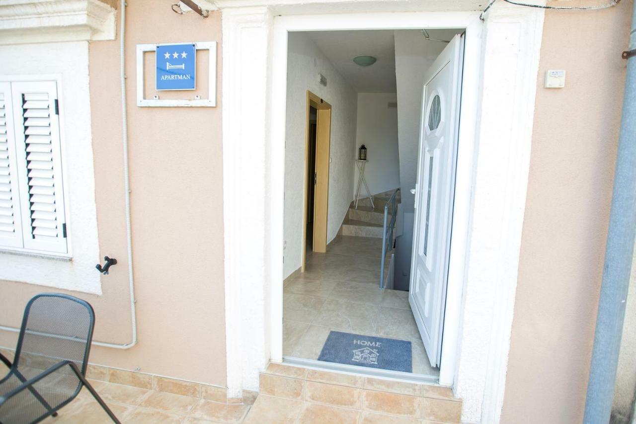 Apartmani Cindric Karlobag Luaran gambar